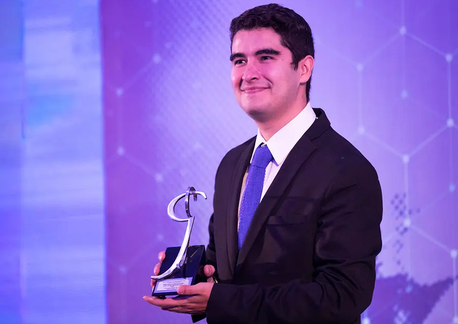 Tec presenta convocatoria Premio Rómulo Garza 2025