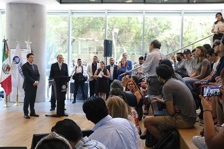 Samuel García interactuó con la comunidad Tec en una sesión de preguntas y respuestas.