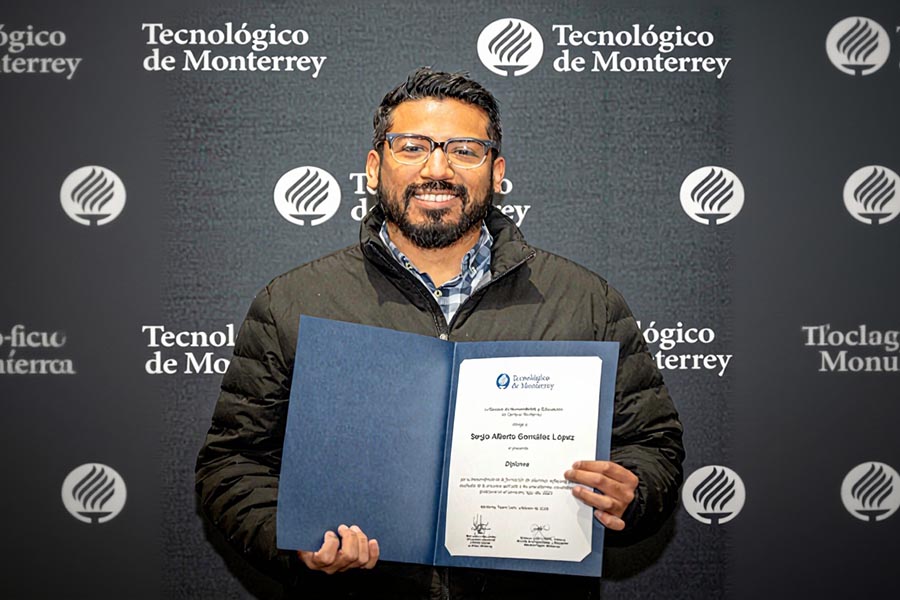 Sergio Gonz&aacute;lez, director asociado del Departamento de Medios y Cultural Digital.