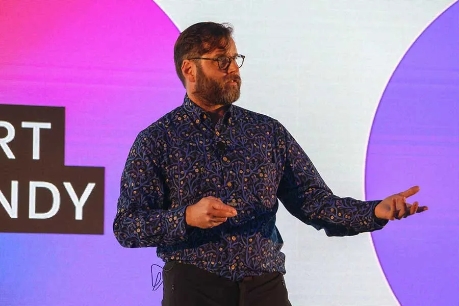 Stuart Candy es  futurista, artista, facilitador y profesor del Tec de Monterrey