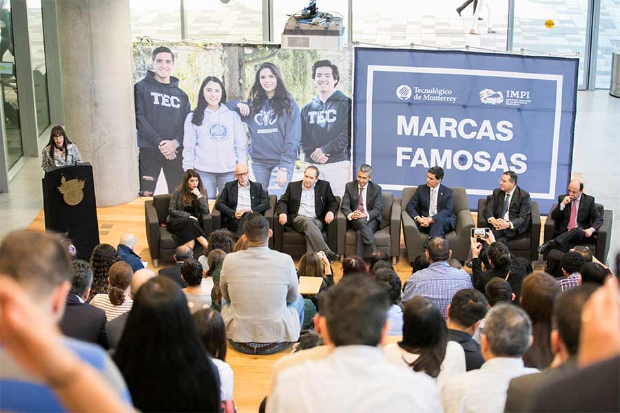 Ceremonia de distinción de "Marca Famosa" en el Tec de Monterrey