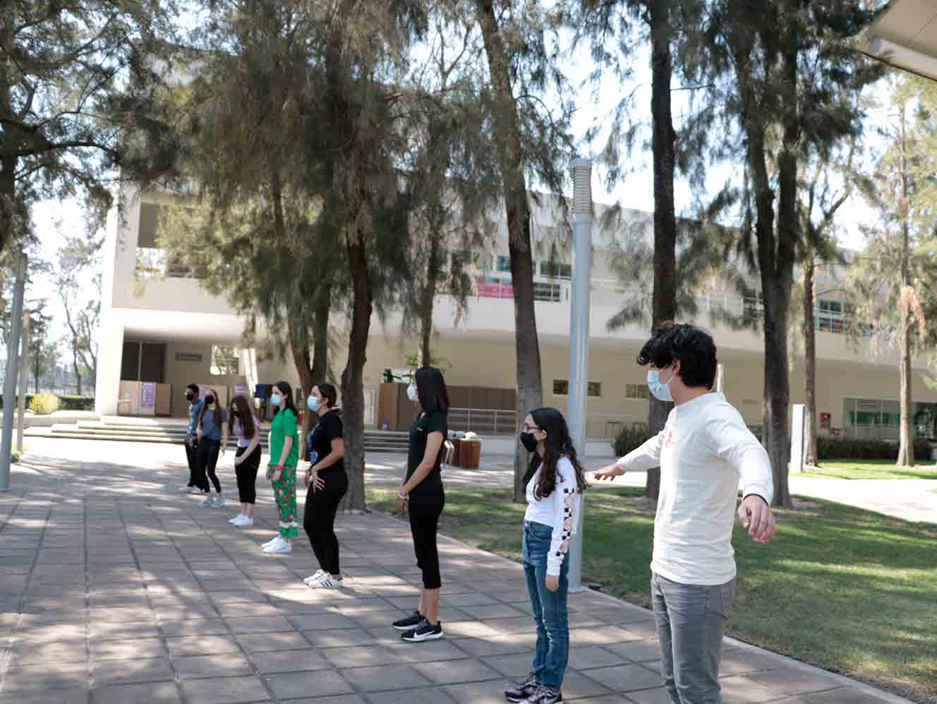 Tec en Guadalajara reanudó actividades limitadas de laboratorios y de Life al aire al aire libre.