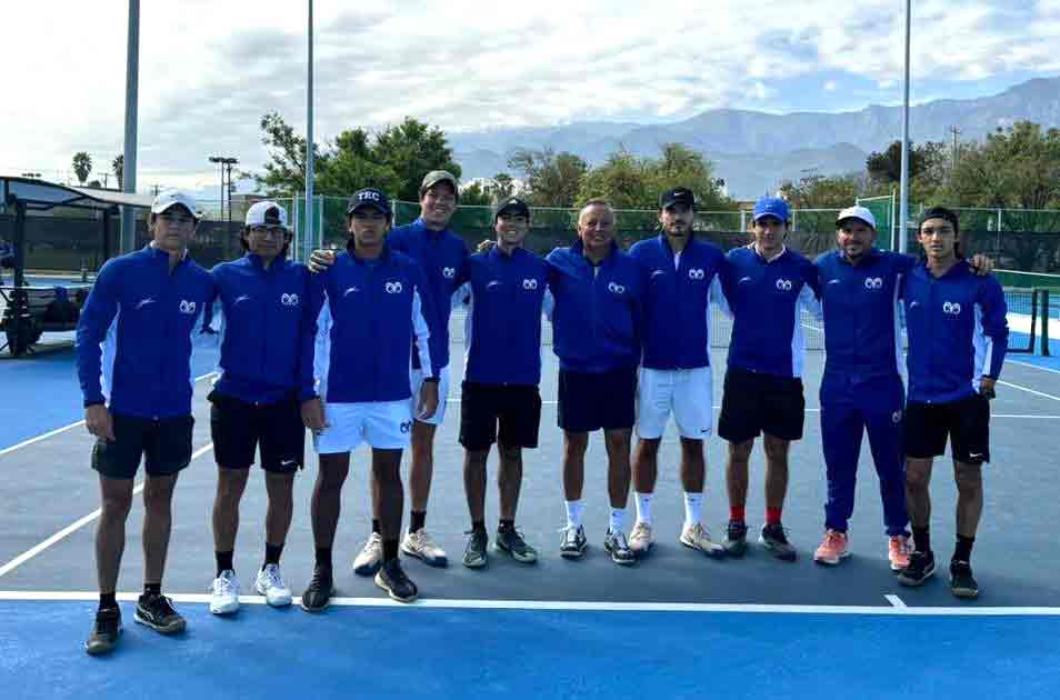 Tetracampeones en tenis, equipo de tec Guadalajara. 