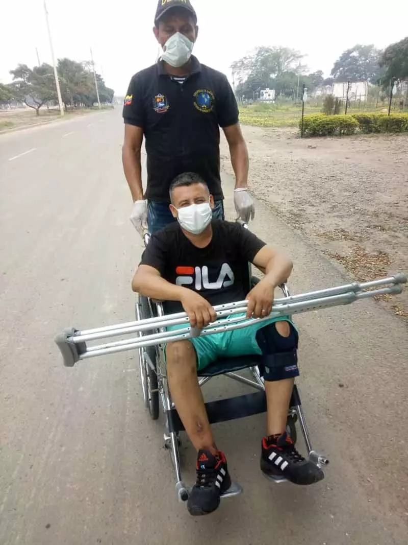 Foto uso de silla de ruedas