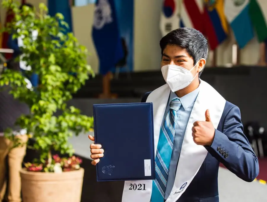 Viven graduaci&oacute;n presencial alumnos de PrepaTec Guadalajara y PrepaTec Santa Anita