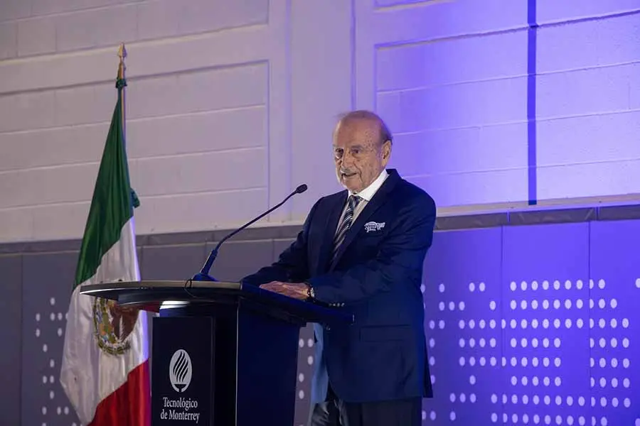 Fernando Von Rossum, integrante del Salón de la Fama del Tec.