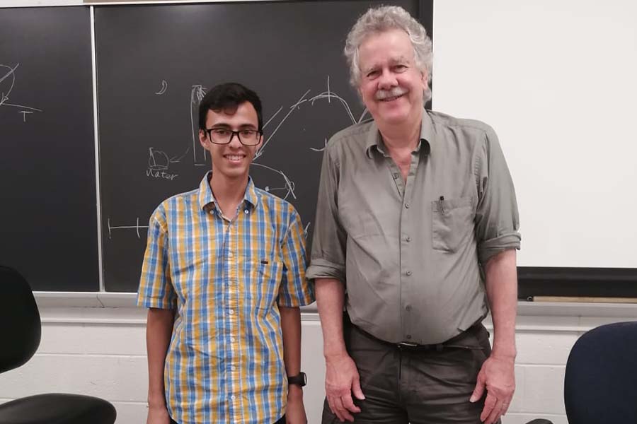 William y un profesor de Yale