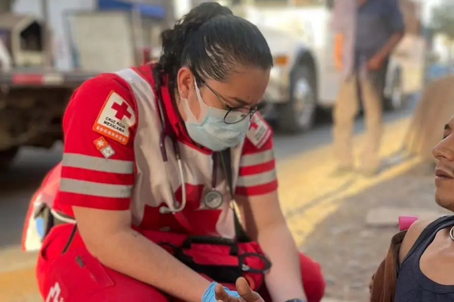 yujani durante rescate en cruz roja celebrando 20 años