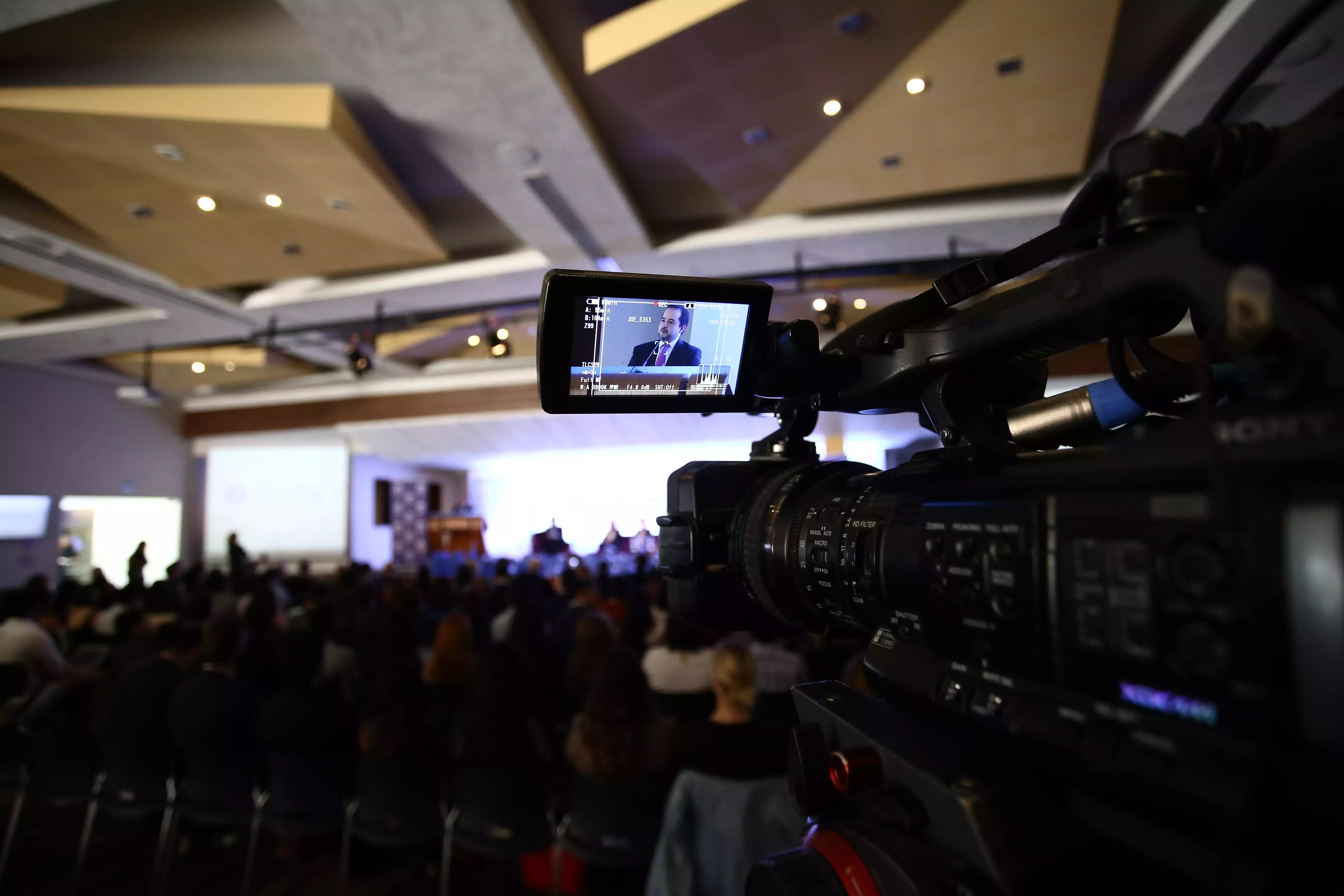 Forum 2000 y la Escuela de Gobierno y Transformación Pública del Tecnológico de Monterrey organizaron la conferencia "El Rol de los Jóvenes en América Latina" 