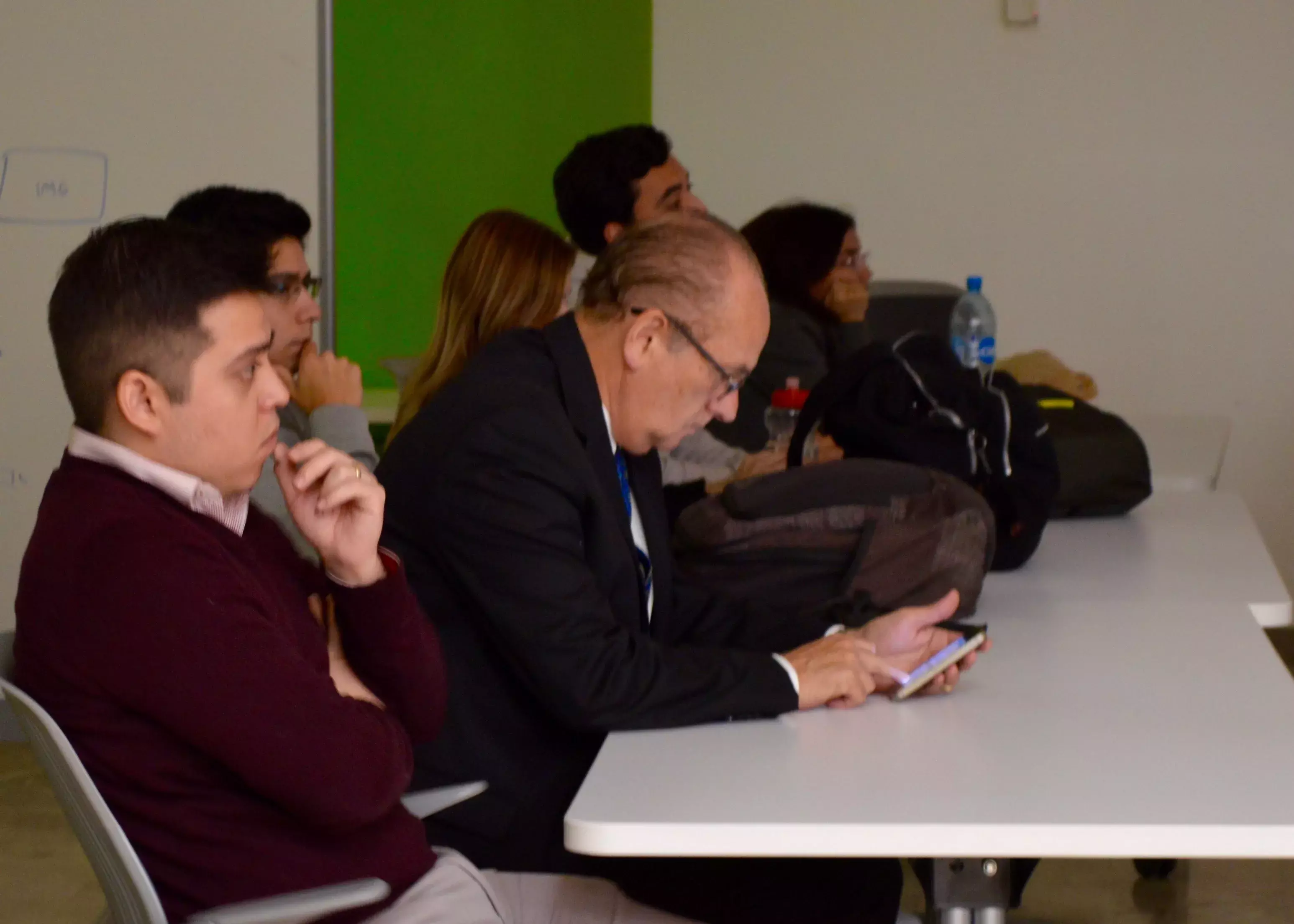 Thomas Kurfess, profesor distinguido de la EIC ofreció un seminario acerca del cambiante proceso de manufactura.