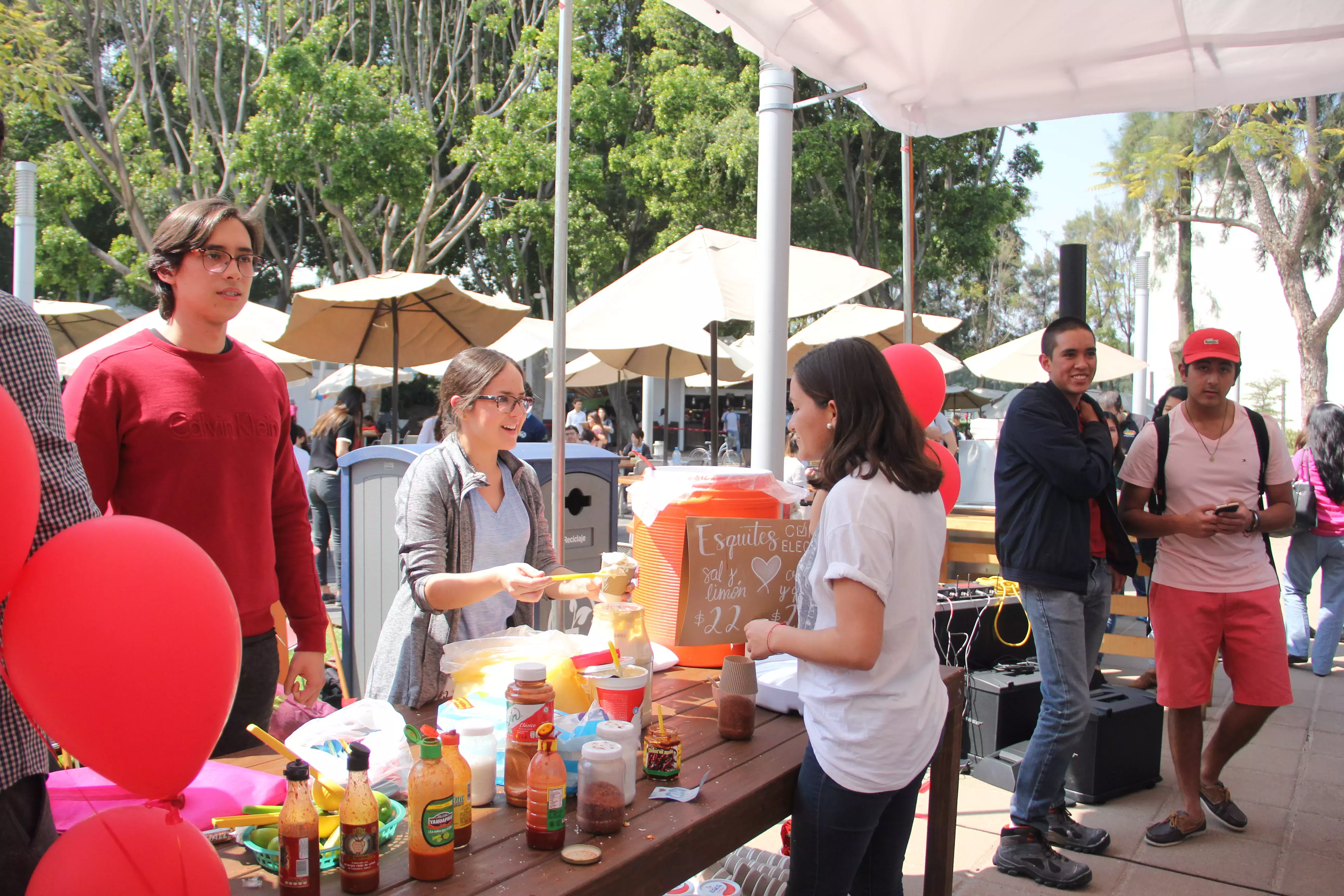 Feria de San Valentín Profesional.