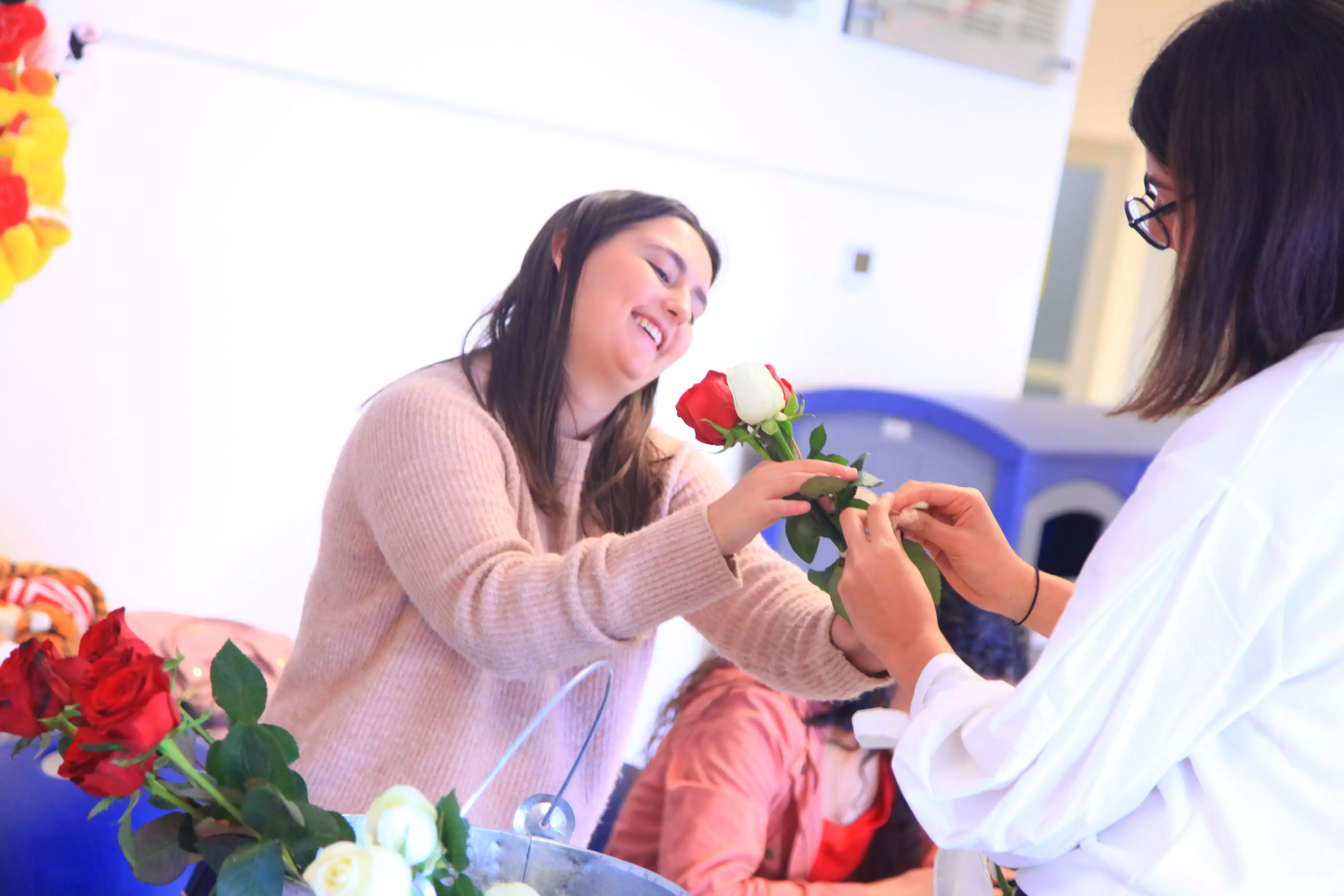 Celebran el TecLove ayudando a las causas de los grupos estudiantiles