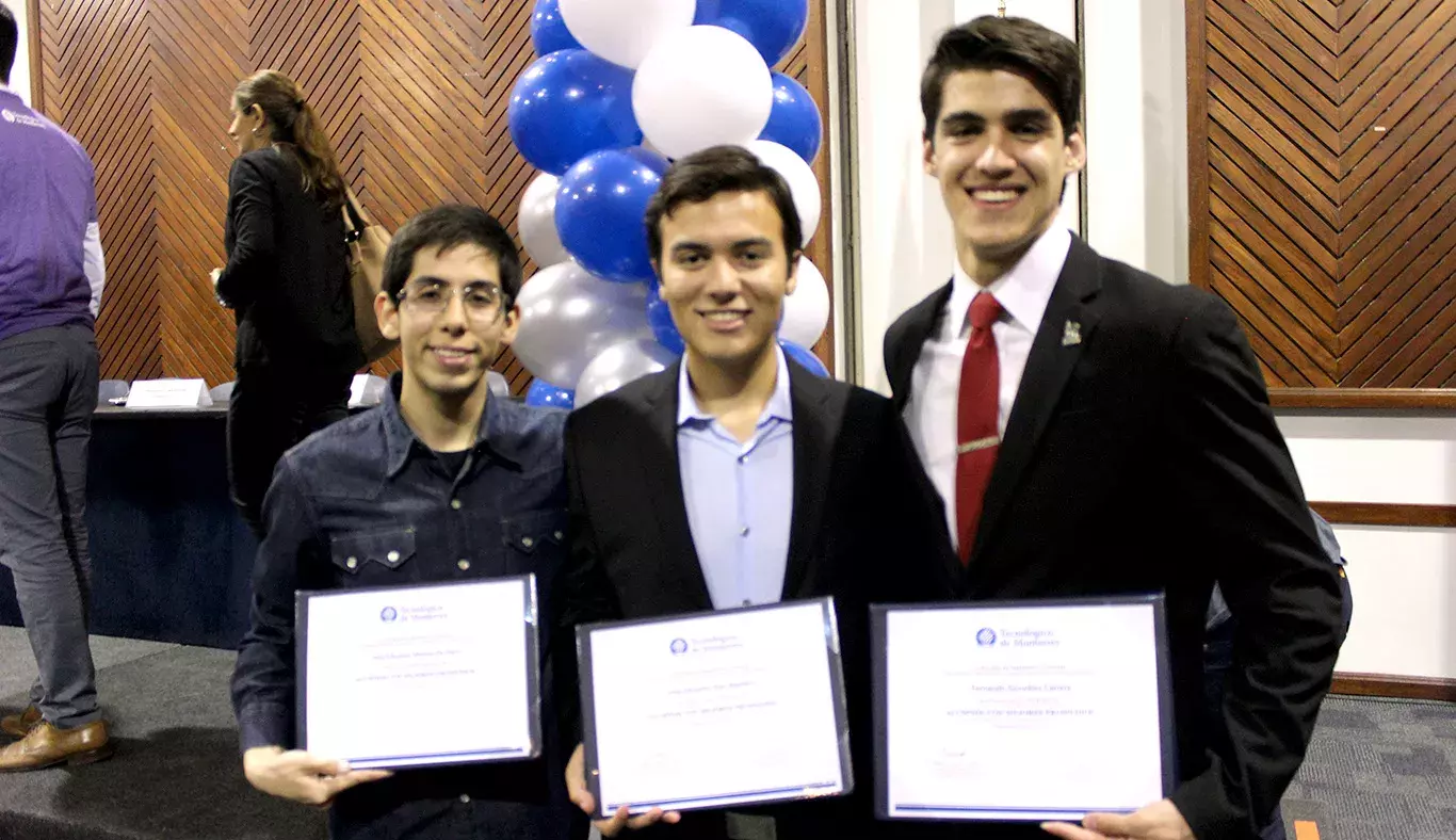 José Eduardo Molina, José Eduardo Díaz y Fernando González