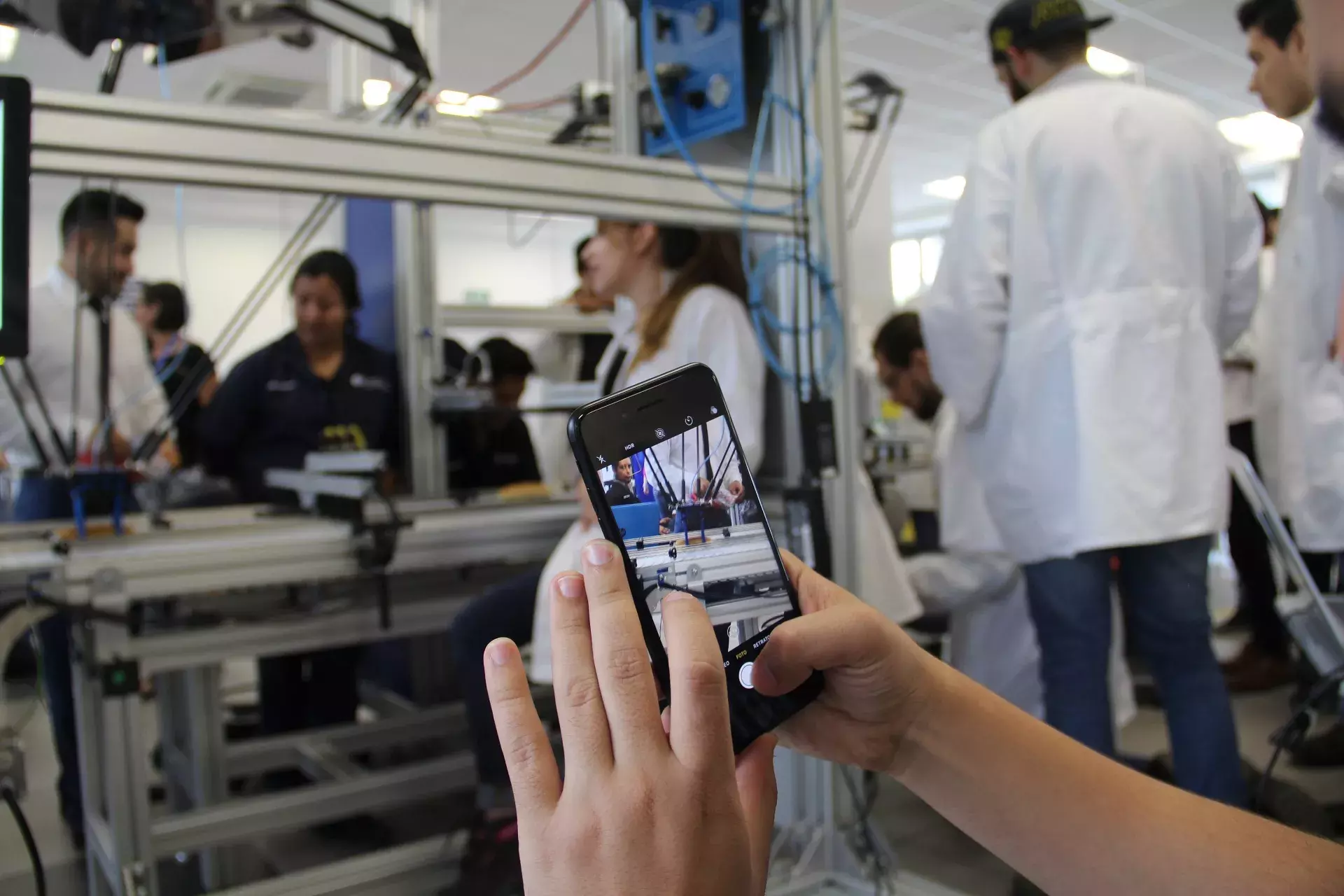 Se realizó una presentación y competencia de los robots