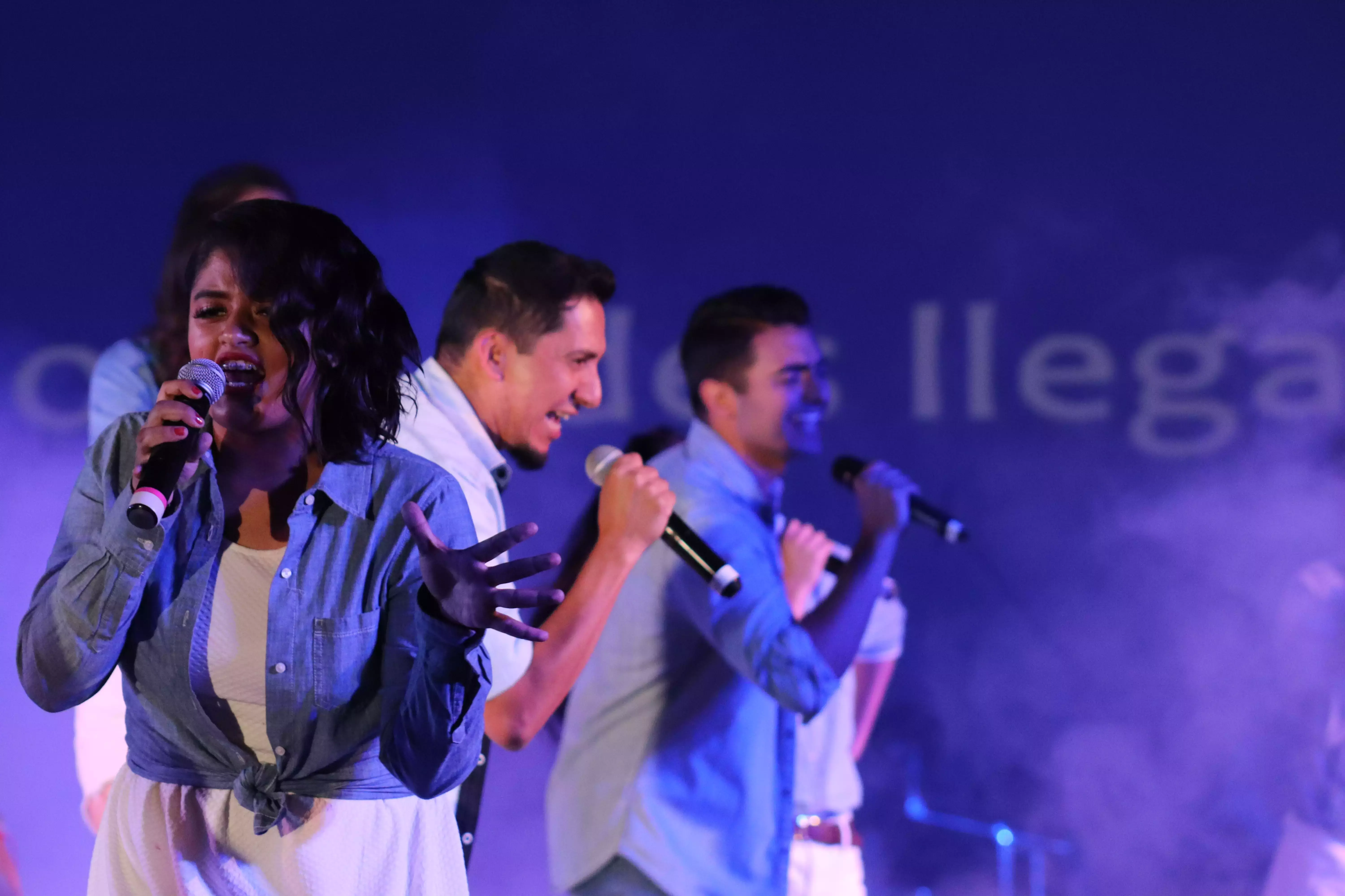 Alumnos durante el concierto ensamble Karaoke Night