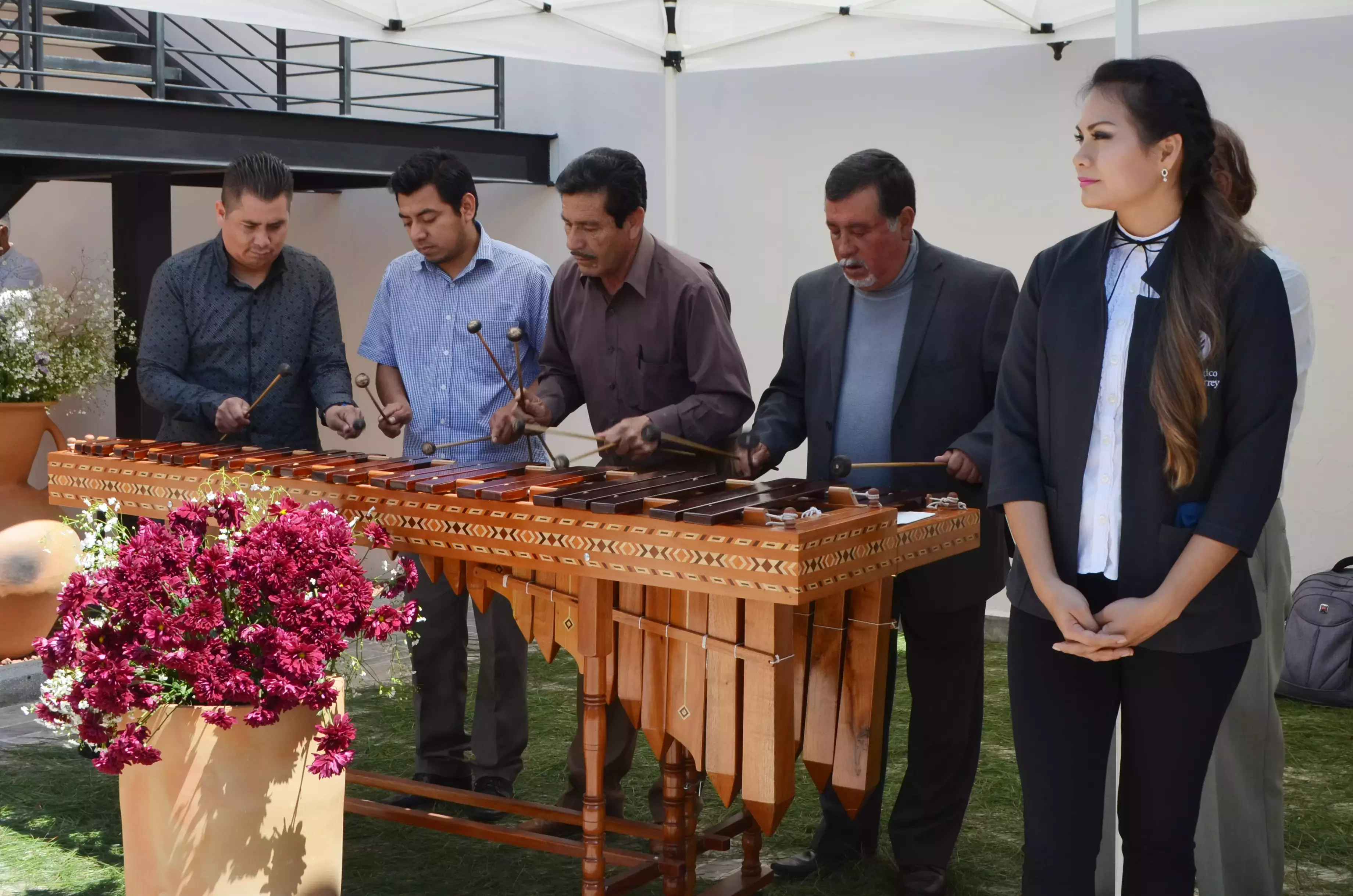 música de marimba, presente en la inauguración