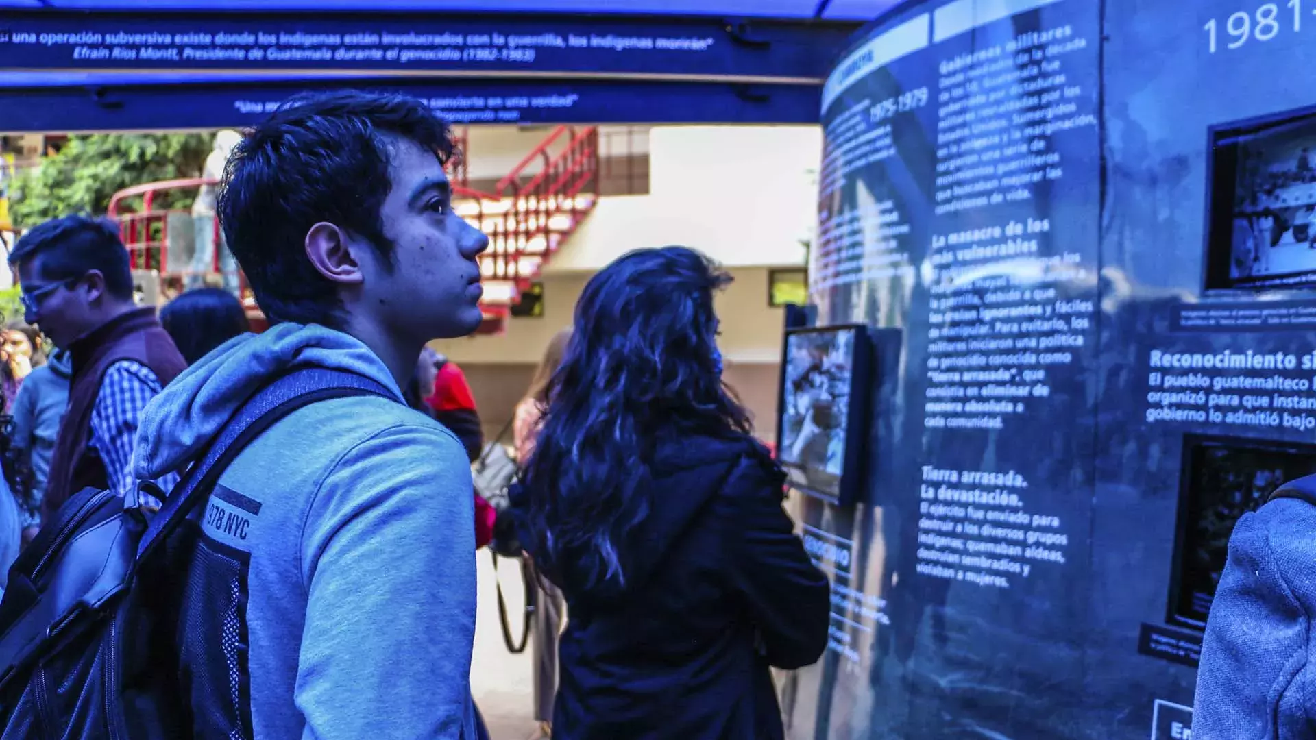 El Túnel Memoria y Tolerancia visita las instalaciones de campus Toluc