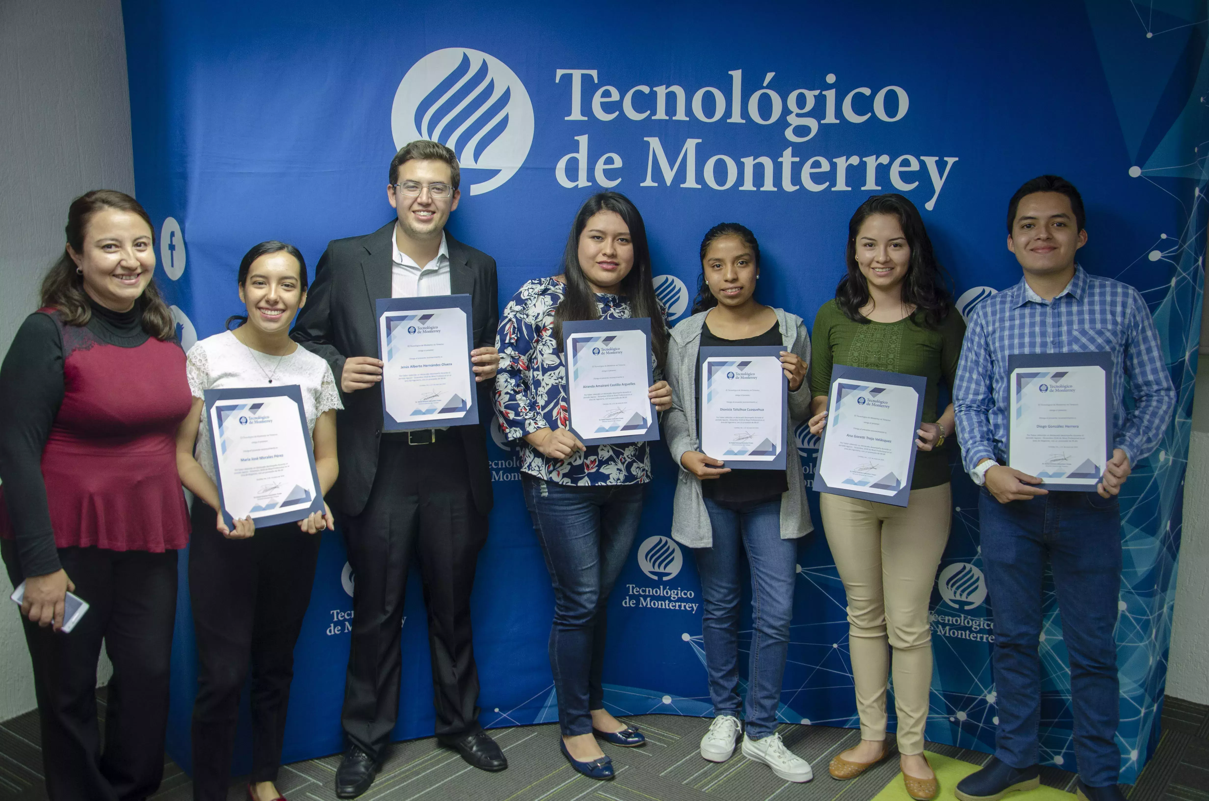 Reconoce Tec Veracruz a los mejores estudiantes del año (fotogalería)