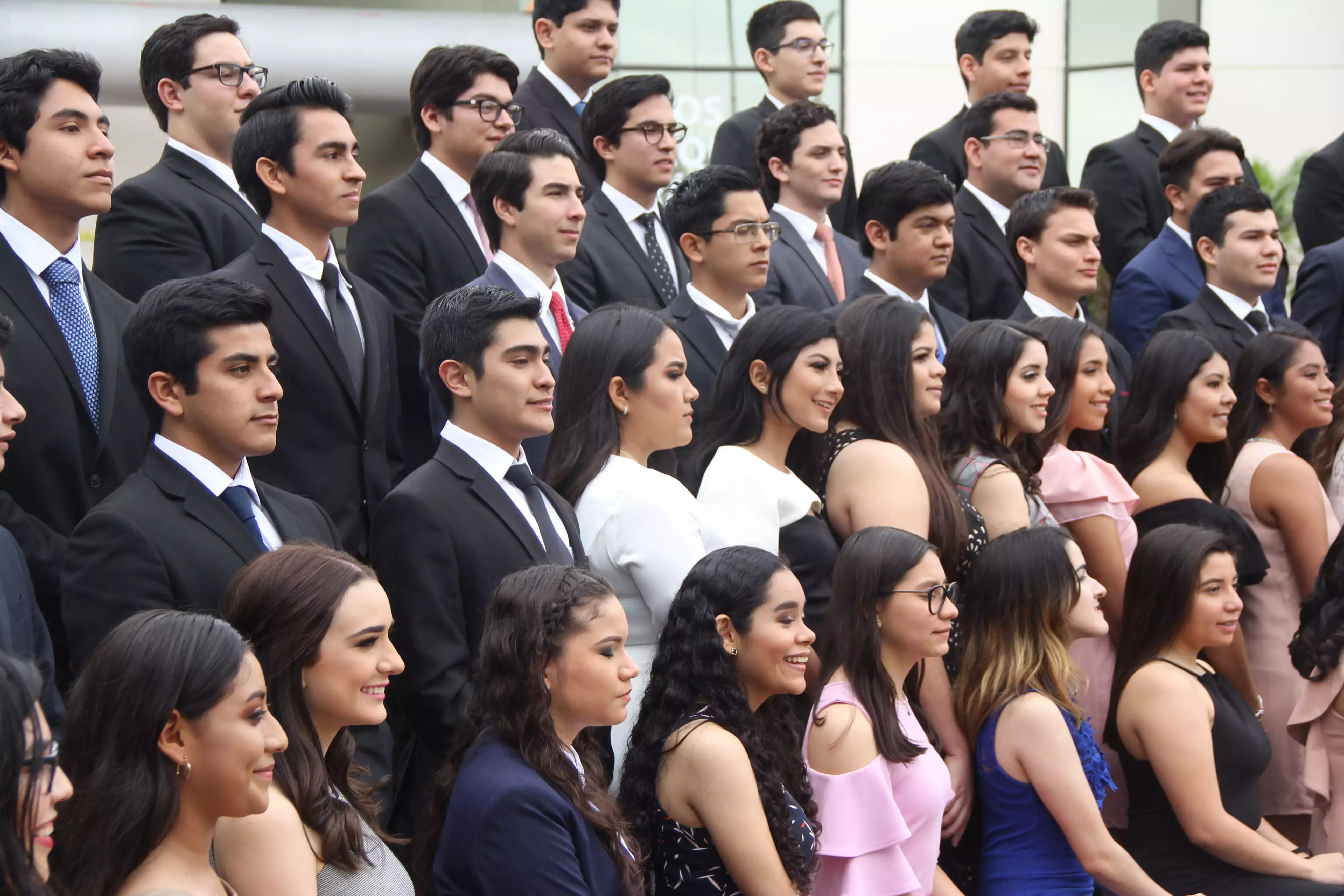 Foto de generación Profesional y PrepaTec