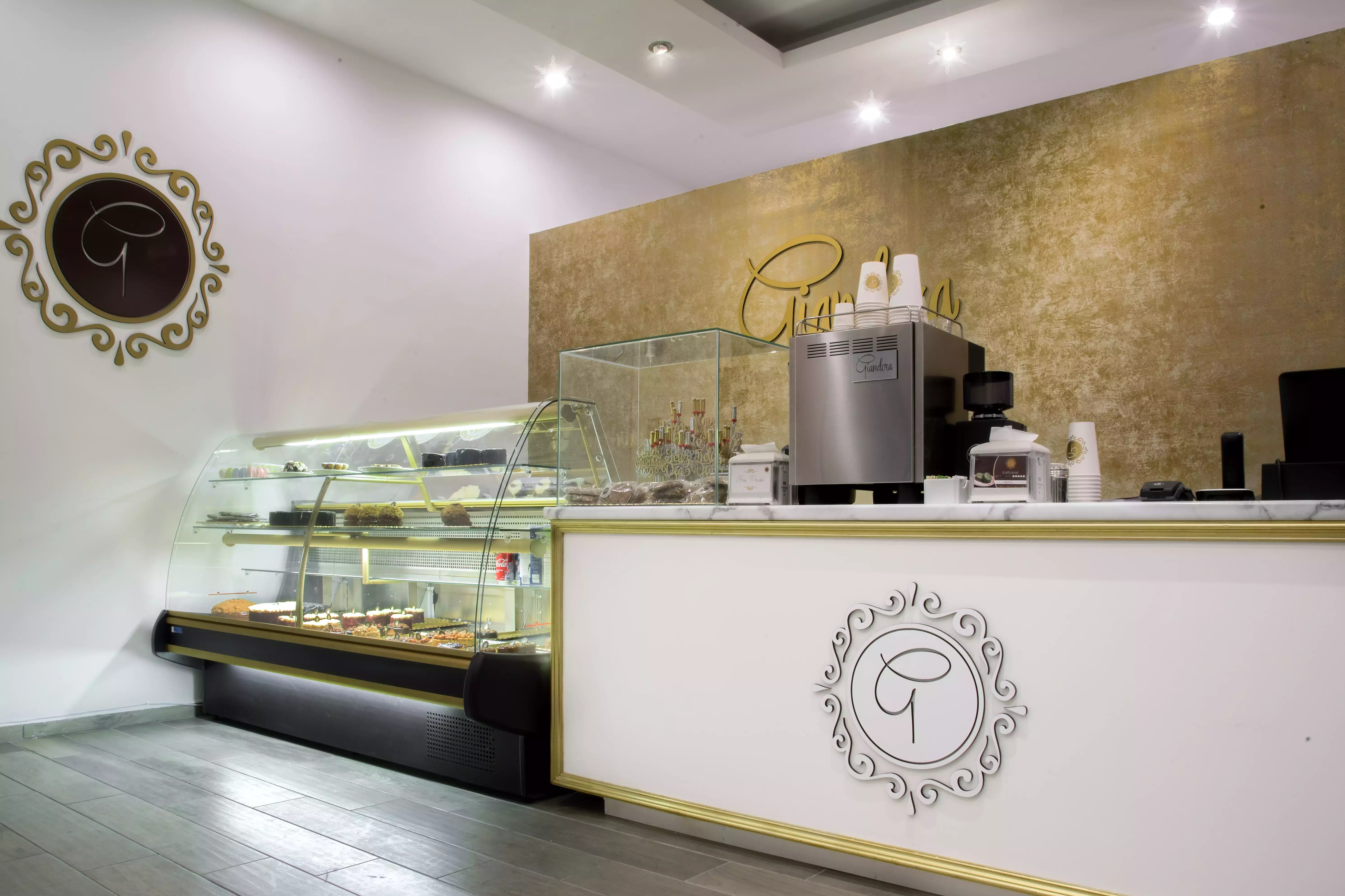  Giandora es la pastelería y cafetería que surgió de la visión de un Ingeniero en Alimentos con pasión por el emprendimiento 