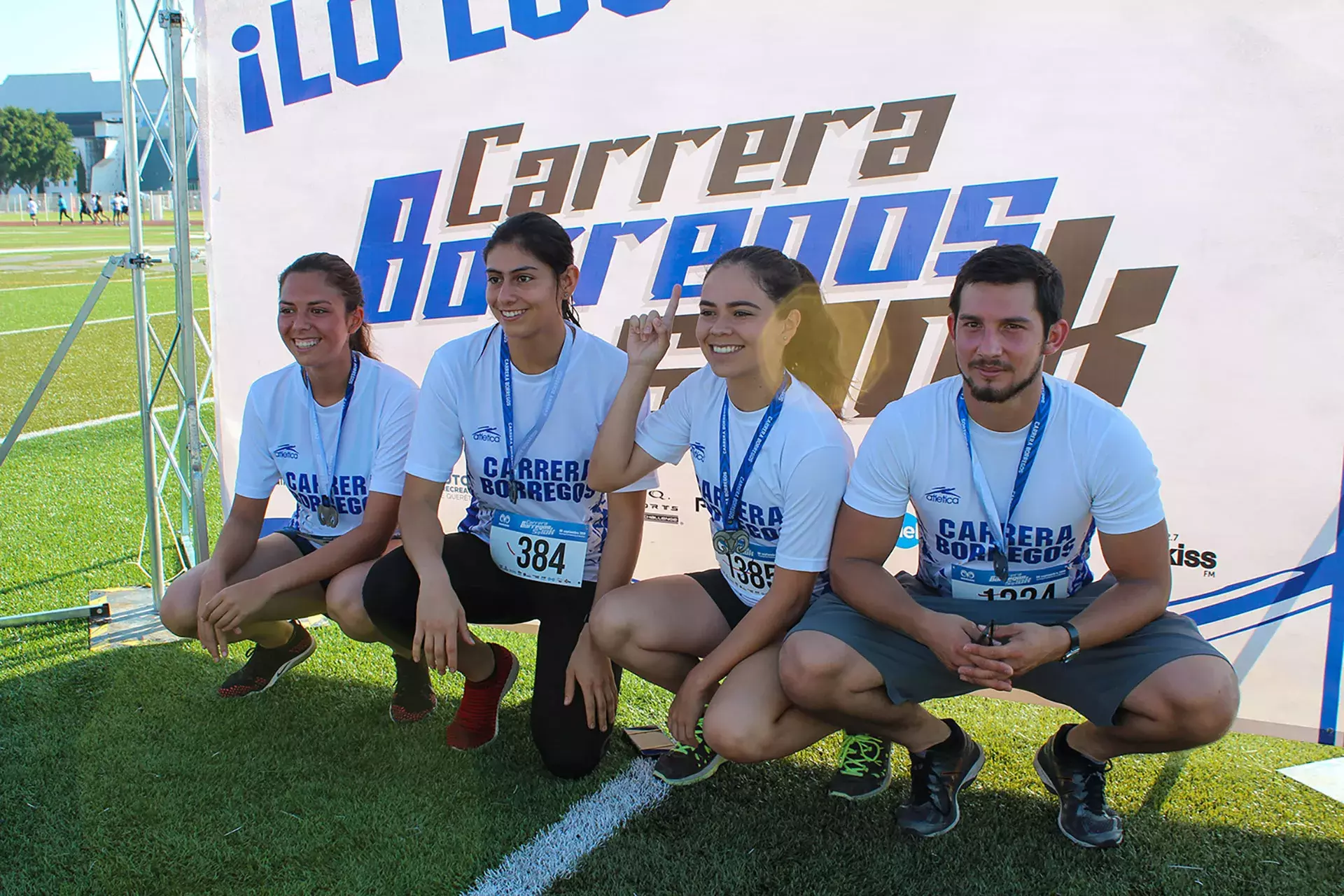 alumnos del tec en carrera borregos 