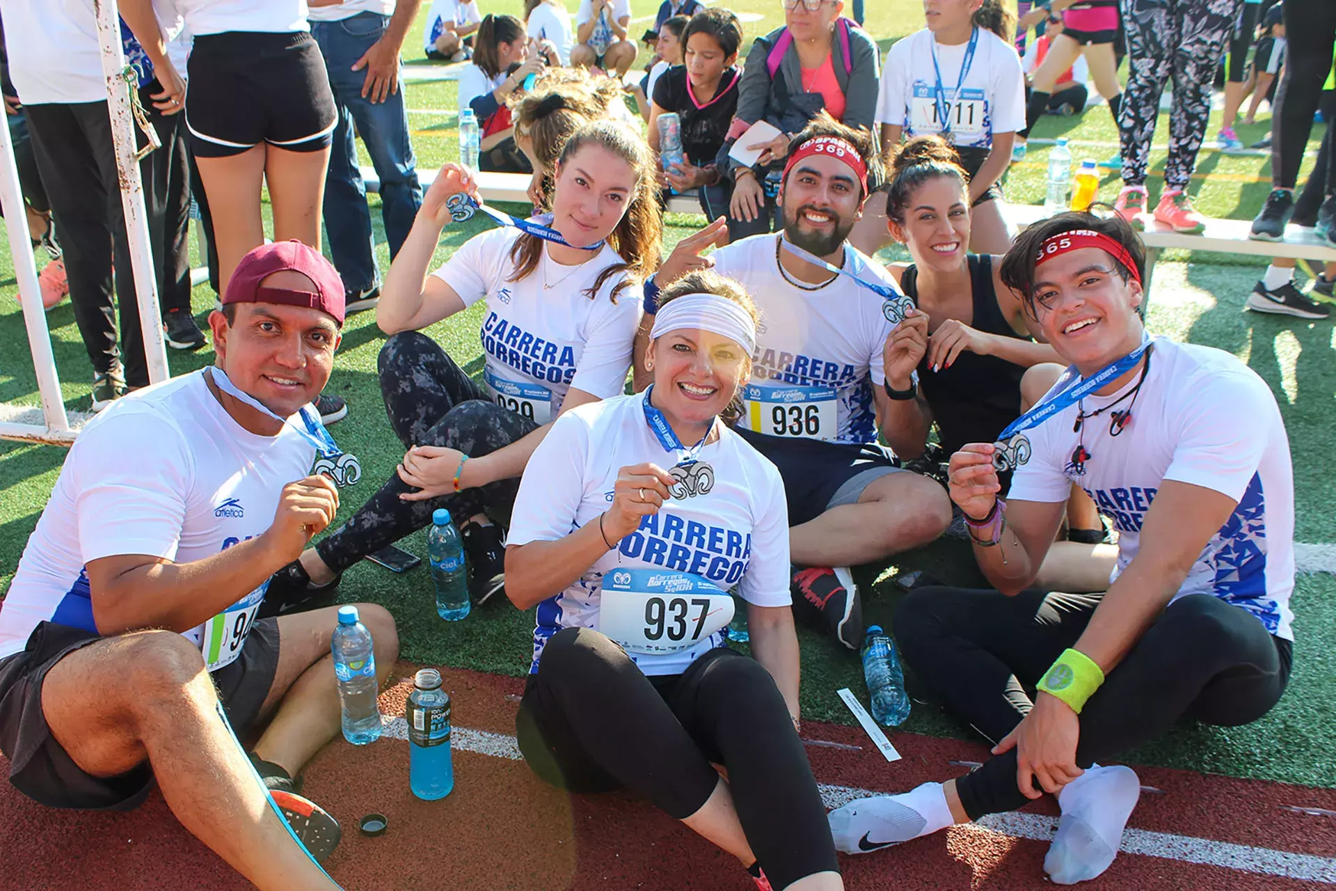 alumnos del tec en carrera borregos 