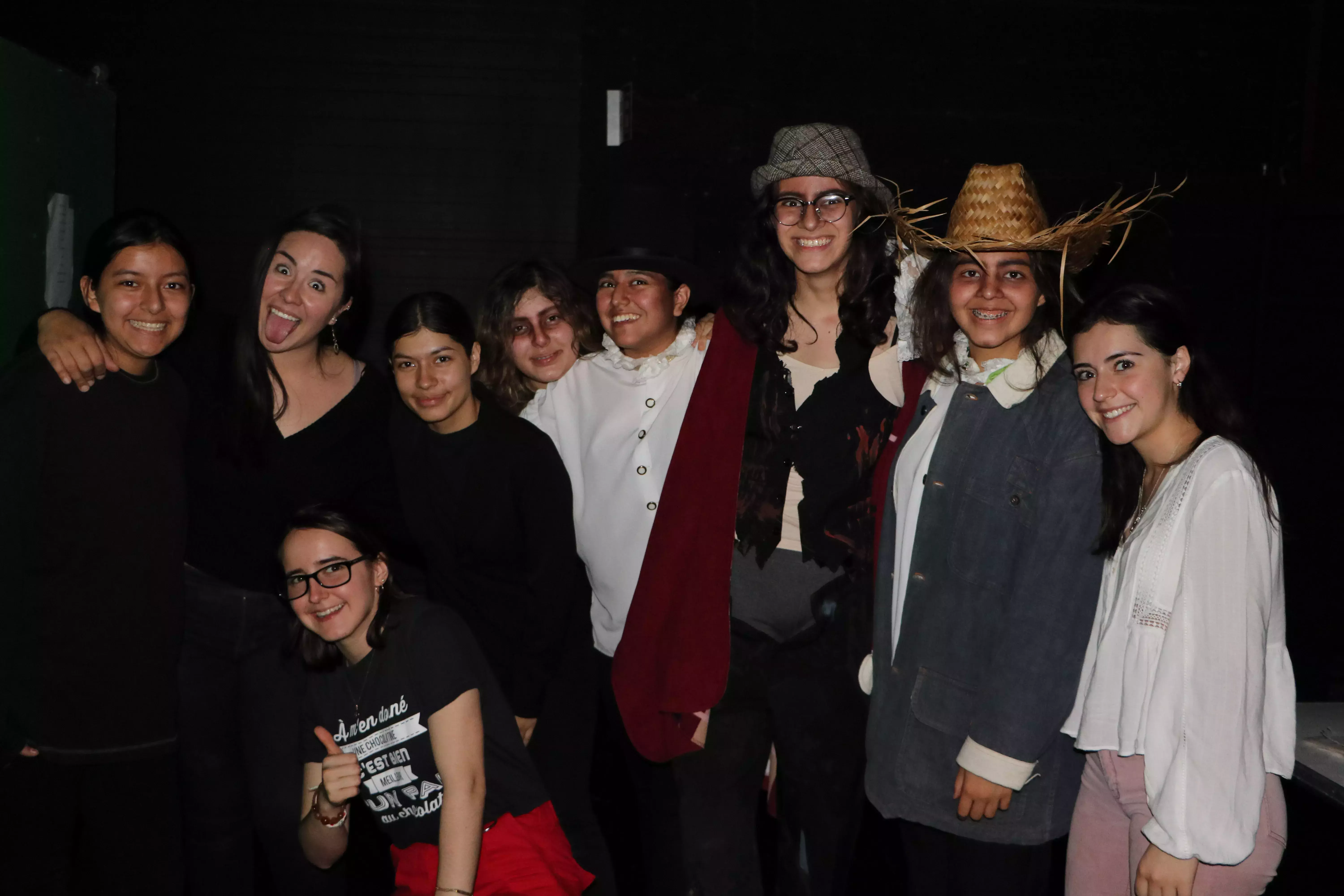 "Esperando a Godot: Teatro del Absurdo" Fotogalería