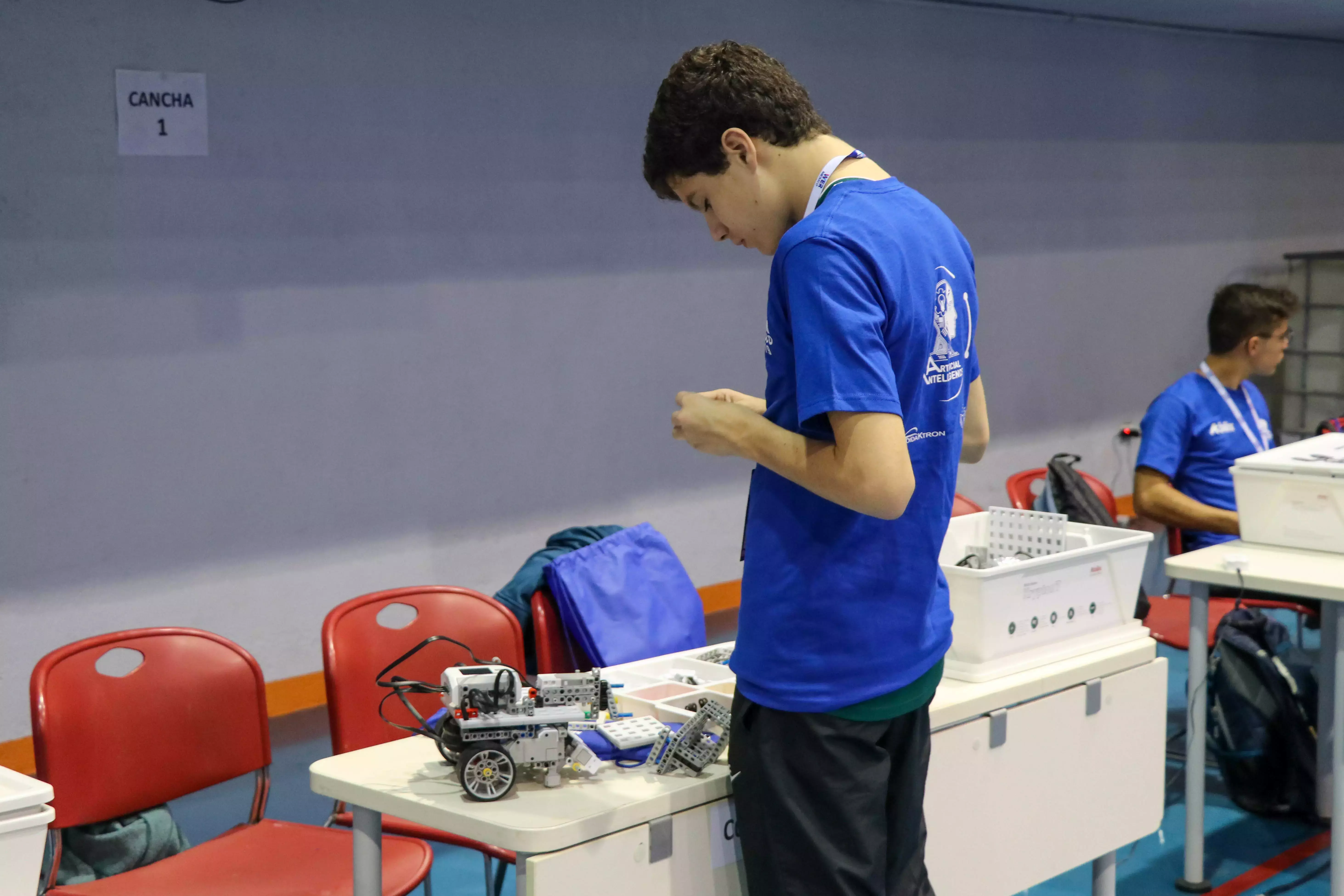 Estudiante se encuentra en la competencia.