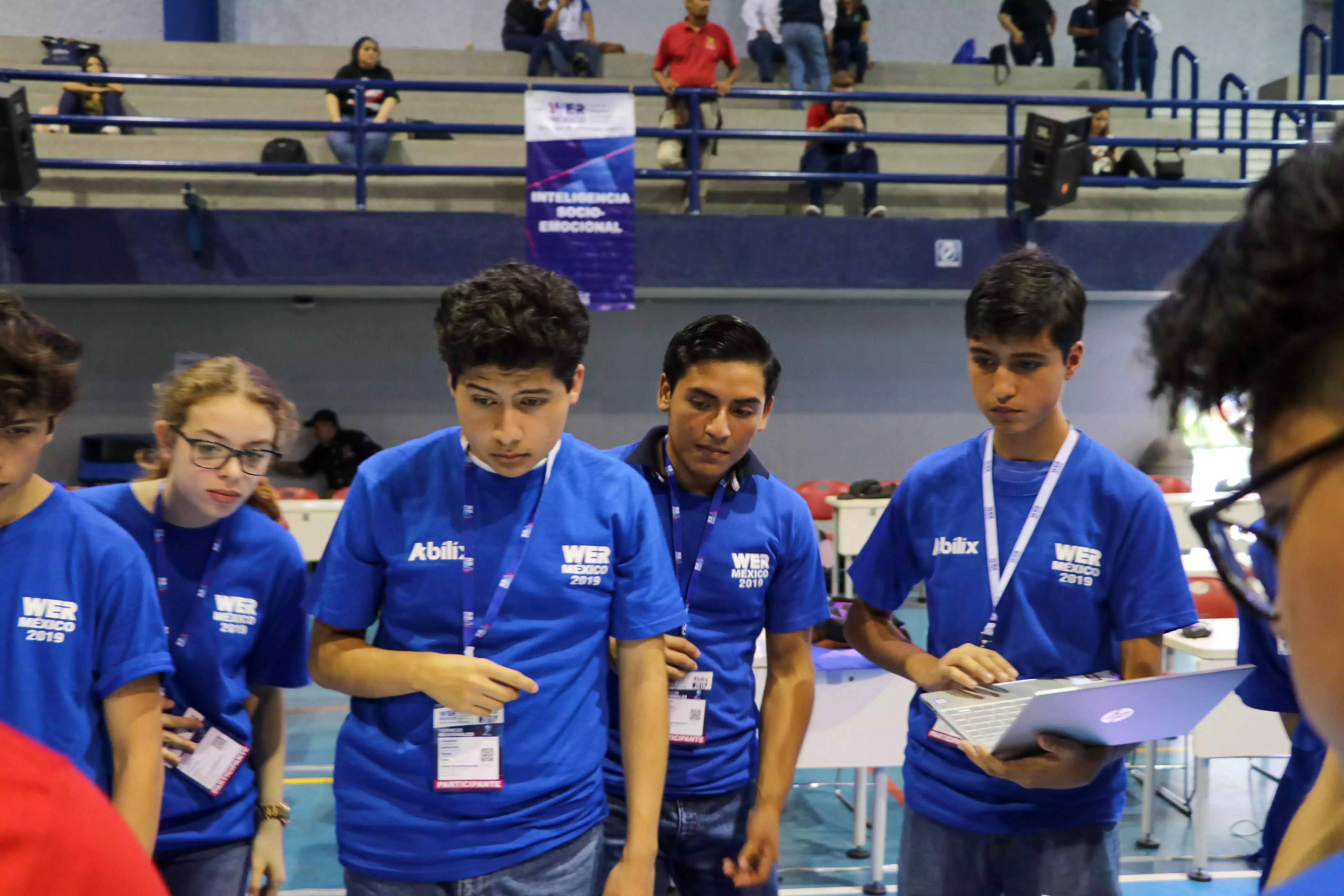 Estudiante se encuentra en la competencia.