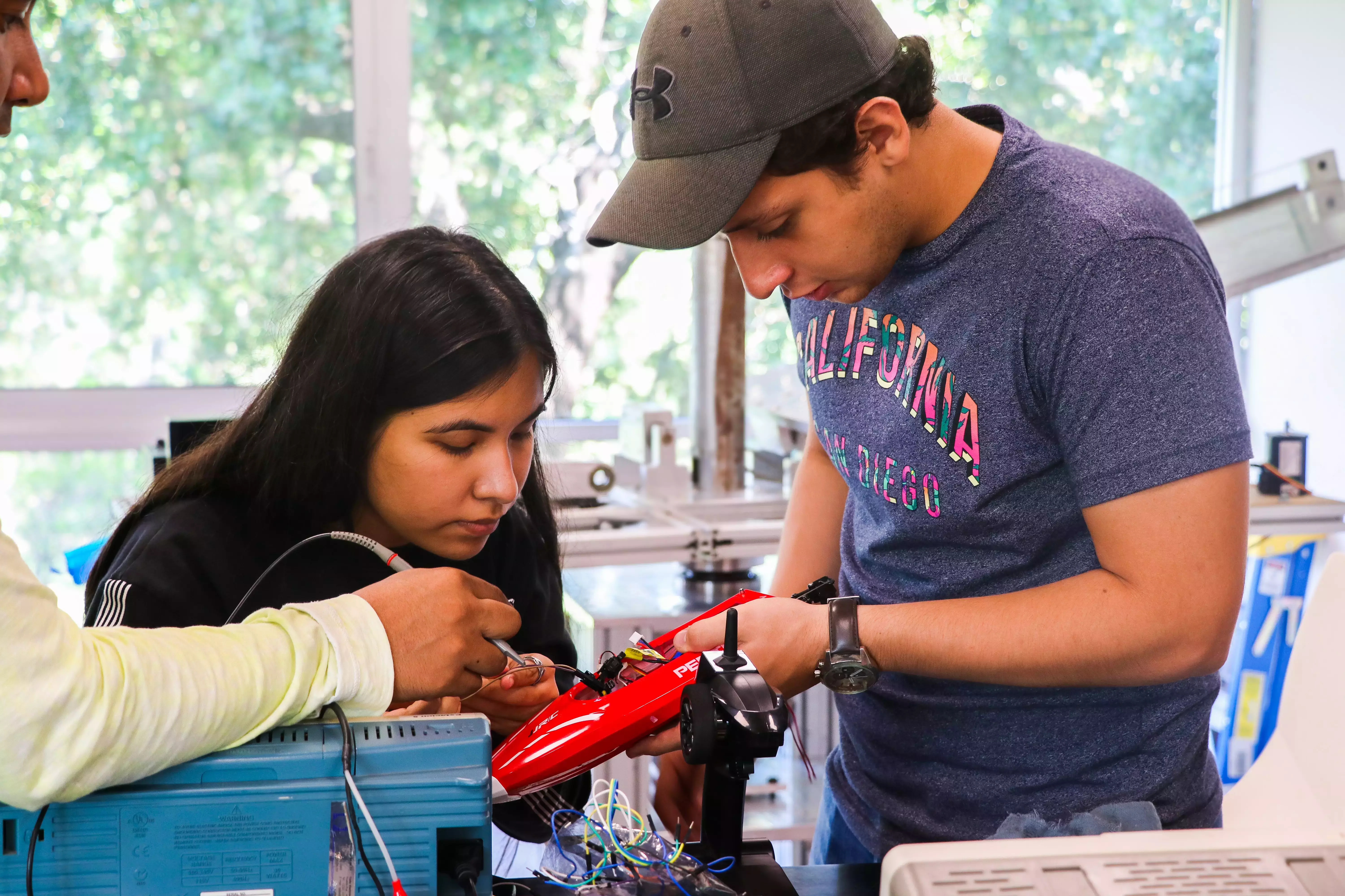 Alumnos del Tecnológico de Monterrey viviendo su Semanai en campus Tampico