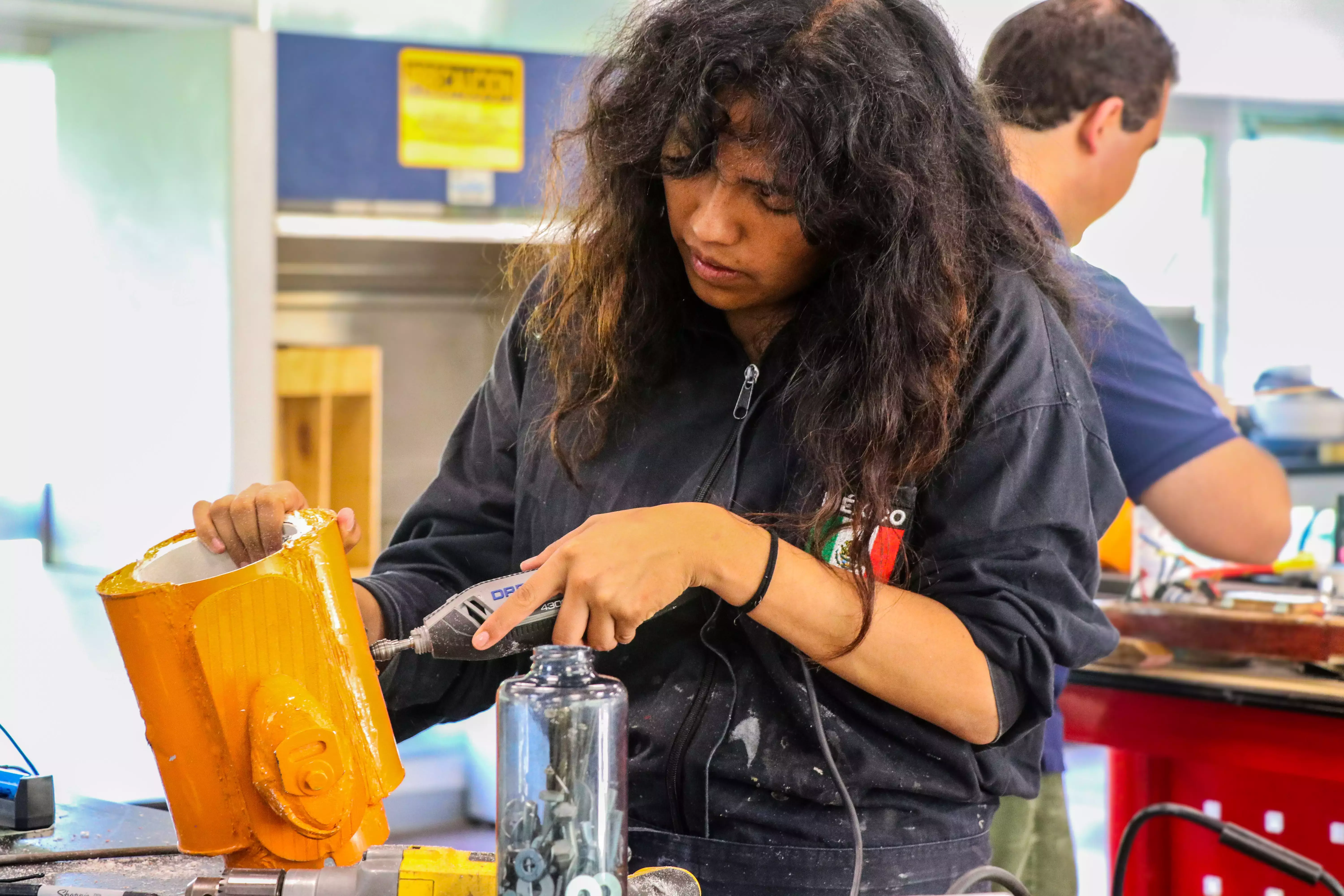 Alumna del Tecnológico de Monterrey viviendo su Semanai en campus Tampico