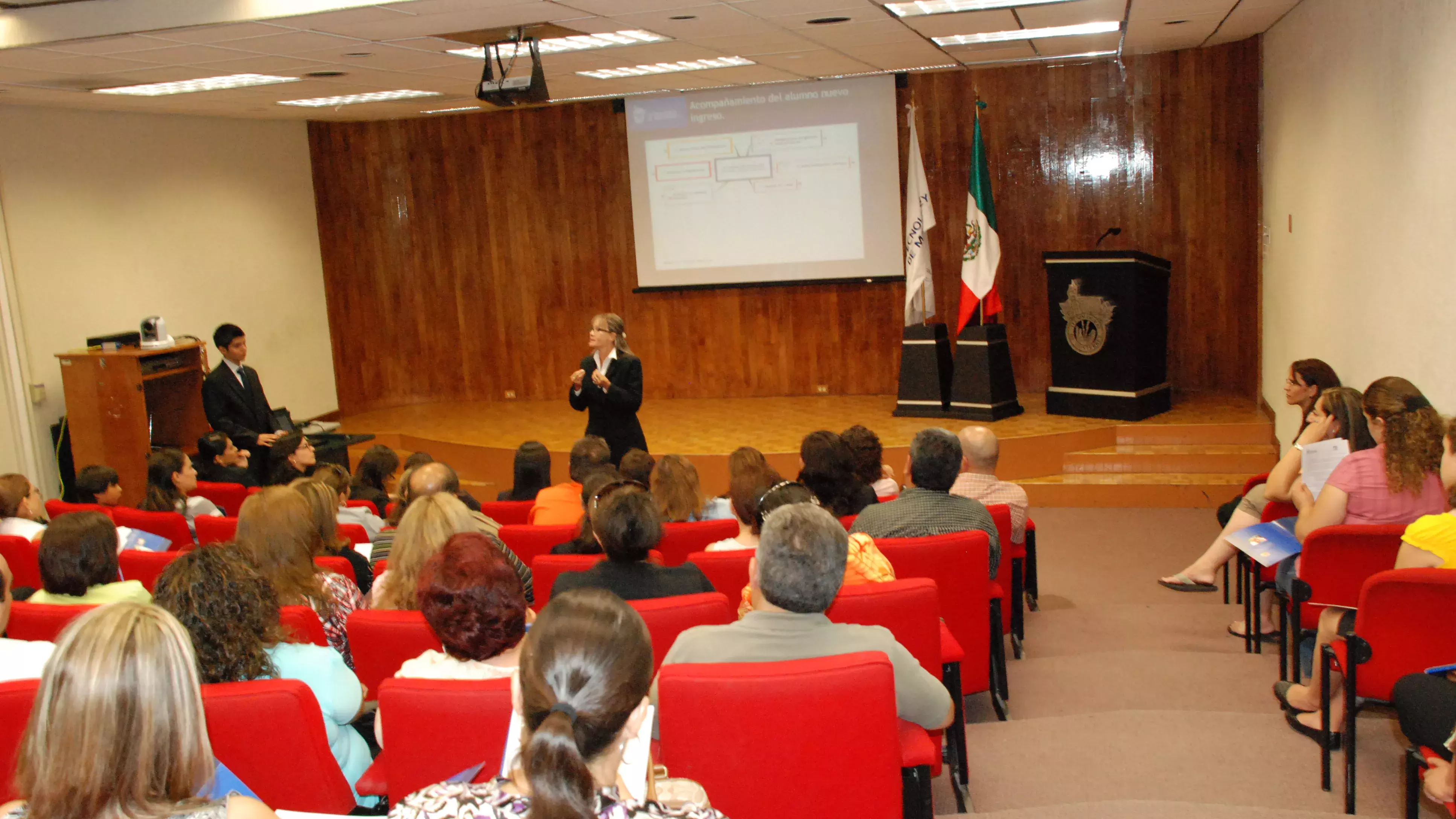 El auditorio antes 