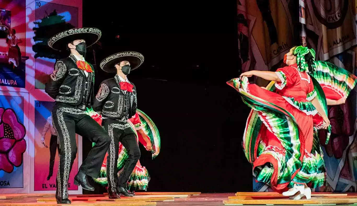 Mariachis en "La Lotería"