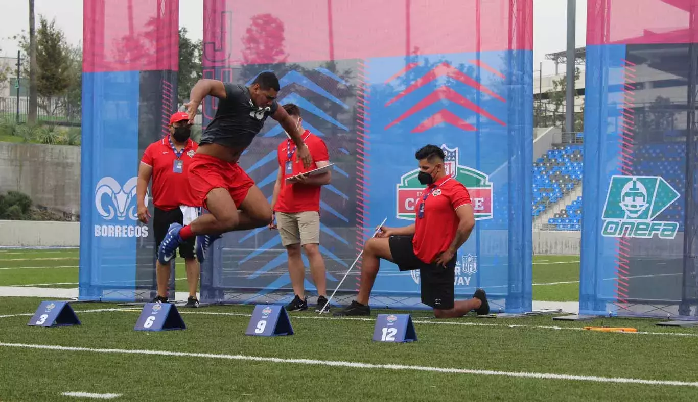 Prueba-broad-jump-NFL-international-combine-mexico-2021