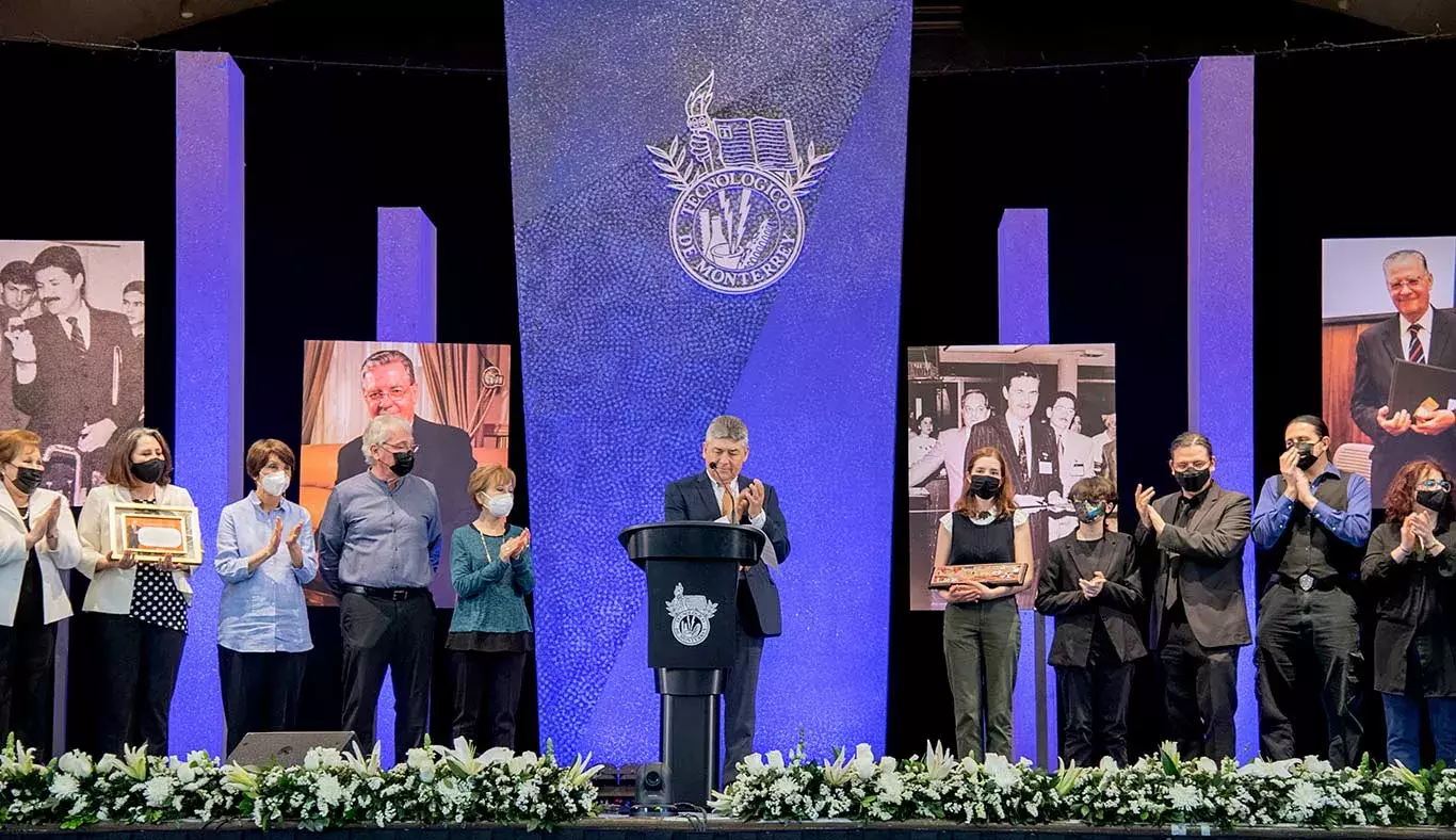 José Antonio Fernández en homenaje Ramón de la Peña.