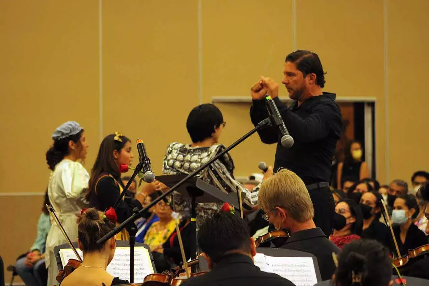 Bella y la bestia, concierto de coro y orquesta del Tec Guadalajara.