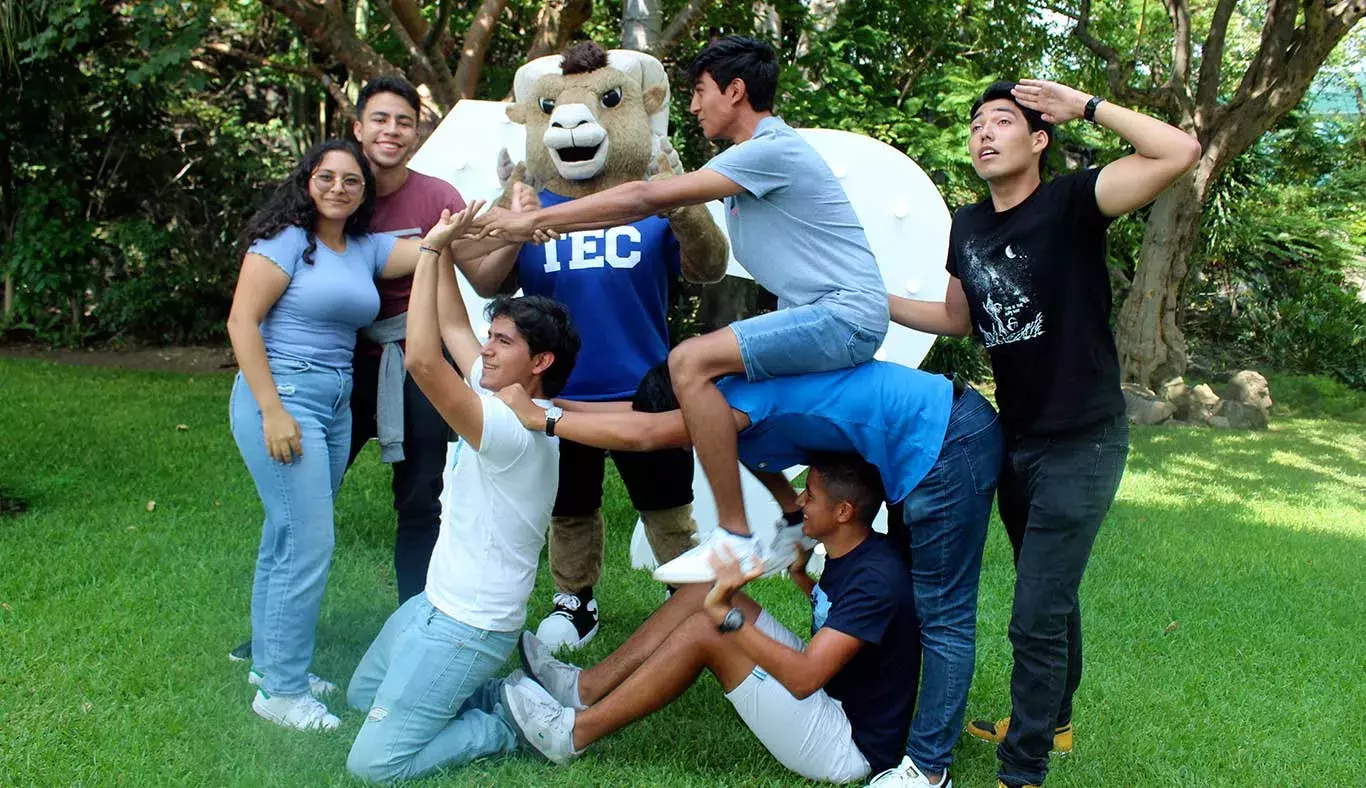 Tec campus Cuernavaca, cumple 42 años de hacer historia en Morelos