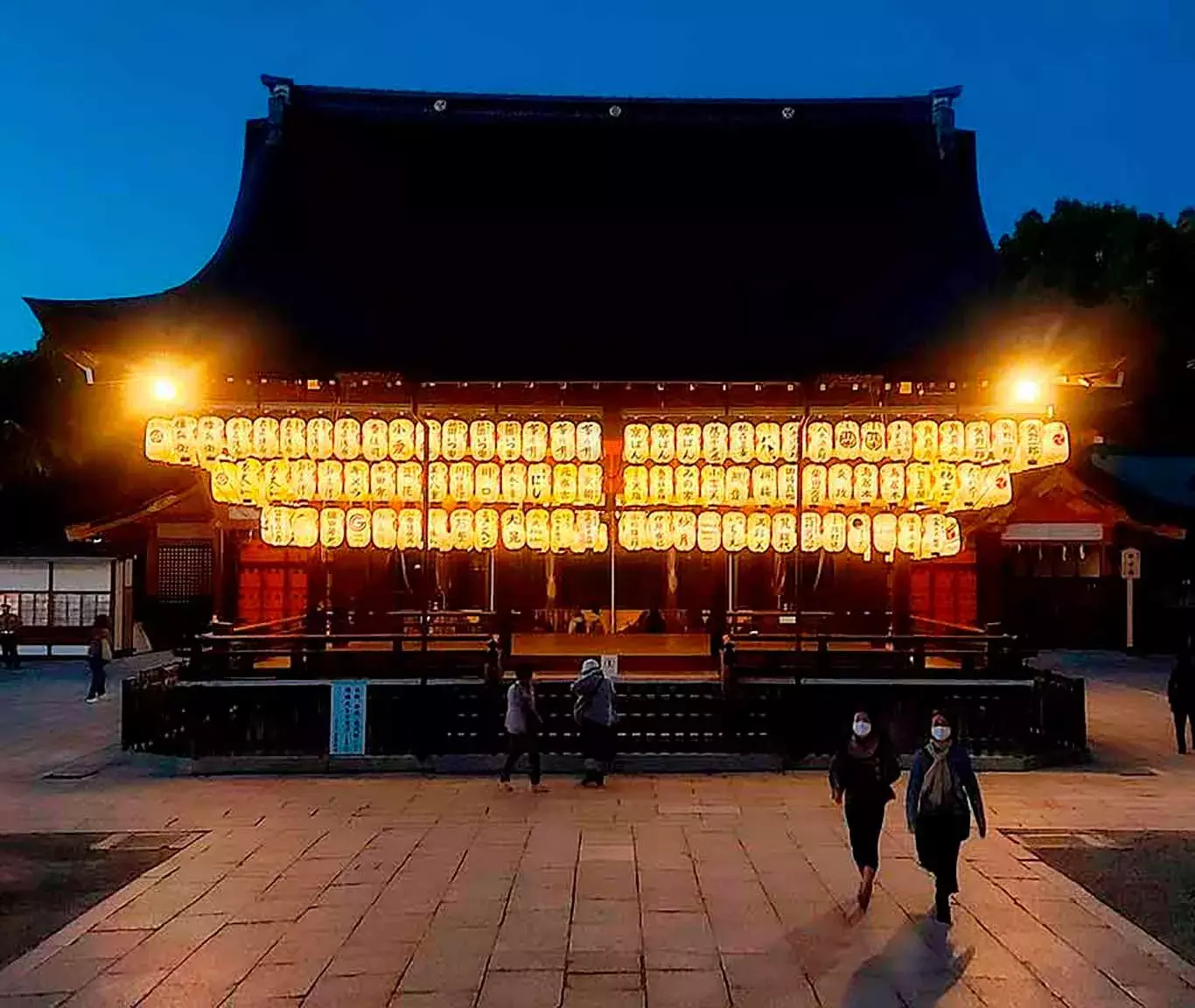 Alumnos de Tec Guadalajara plasman cultura japonesa en arte visual.