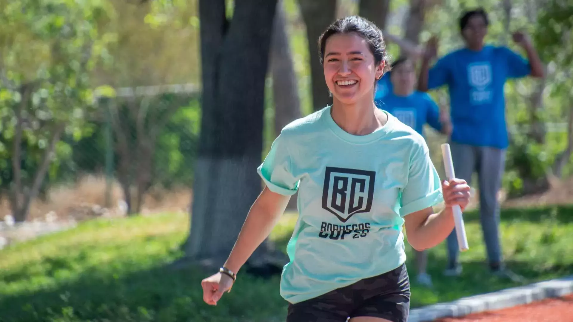 Joven en carrera de atletismo