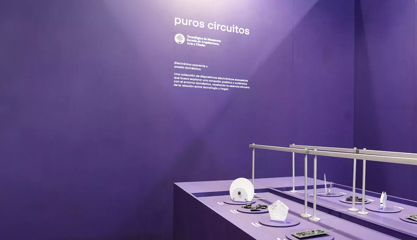 Exposición Puros Circuitos en ZONA MACO