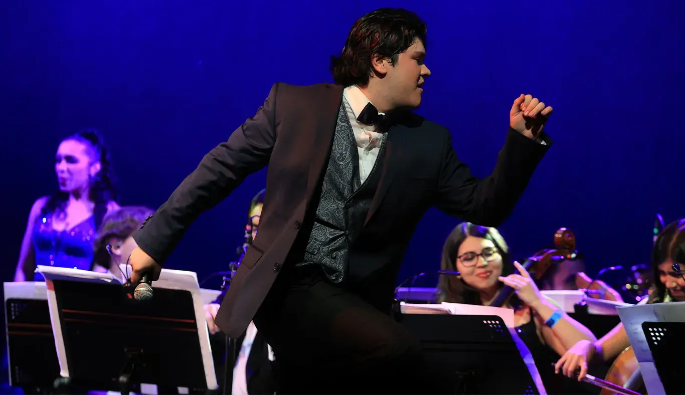 En una noche llena de música y memoria, el Tec celebró 50 años de presencia universitaria en la Ciudad de México en el Lunario del Auditorio Nacional.