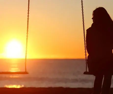 El duelo tiene varias fases como negación, ira, negociación, tristeza y aceptación.