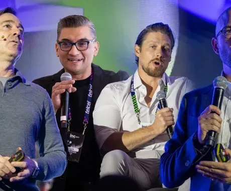 Conferencistas sobre IA en el emprendimiento