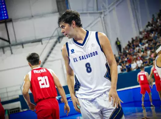 Borrego Tec juega con selección de básquetbol de El Salvador