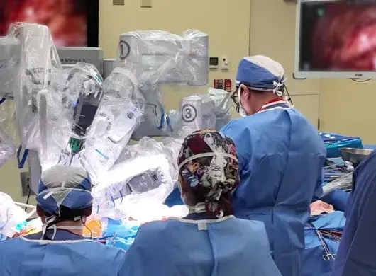 TecSalud realiza la primera valvuloplastia mitral por cirugía robótica en México..