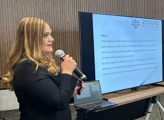 Helga Ochoa fue reconocida por su trayectoria en investigación de mercado y neurociencia aplicada al marketing.