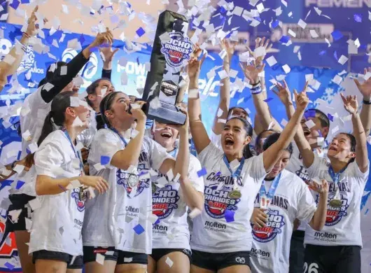 El equipo de basquetbol femenil, Borregos CEM, ganó su primer título nacional tras vencer 63-58 a Borregos Monterrey en los Ocho Grandes 2026.