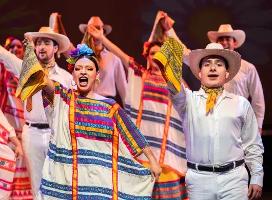 Gala Folklórica: tradiciones mexicanas llenan el escenario (fotos) 