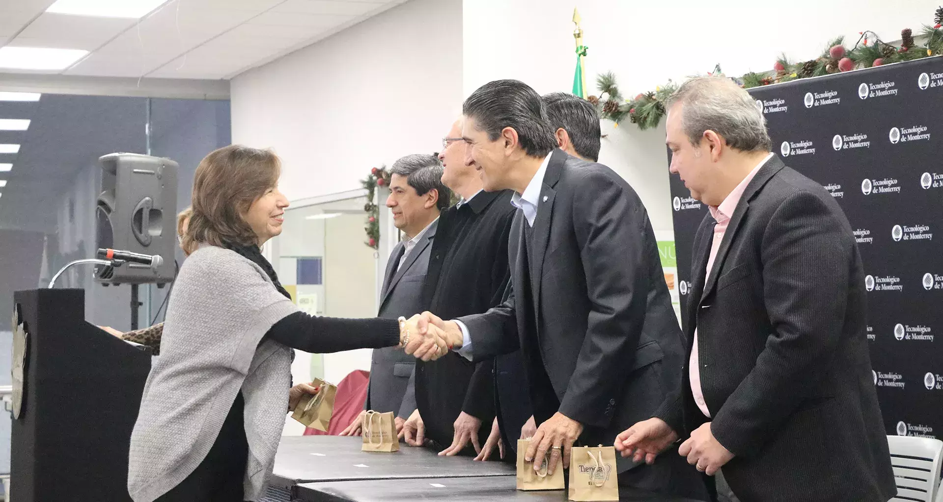 Docentes del Campus Monterrey fueron distinguidos en desayuno