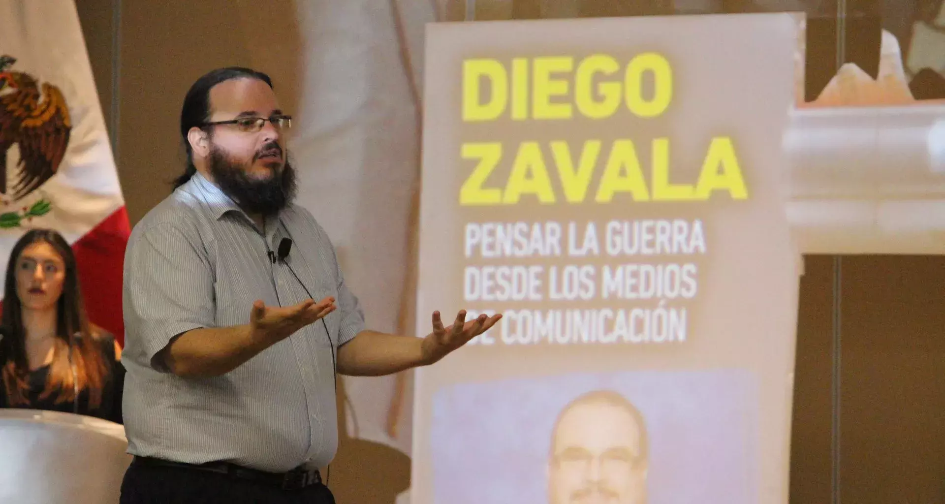 Expertos de diversas áreas fueron invitados a participar y exponer desde diferentes perspectivas los beneficios y perjuicios que cada involucrado mantiene en un conflicto bélico.